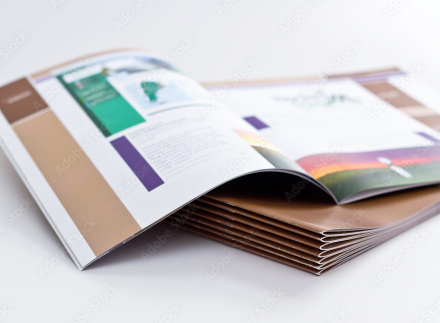 必要な教材がご自宅または勤務先に届きます。 